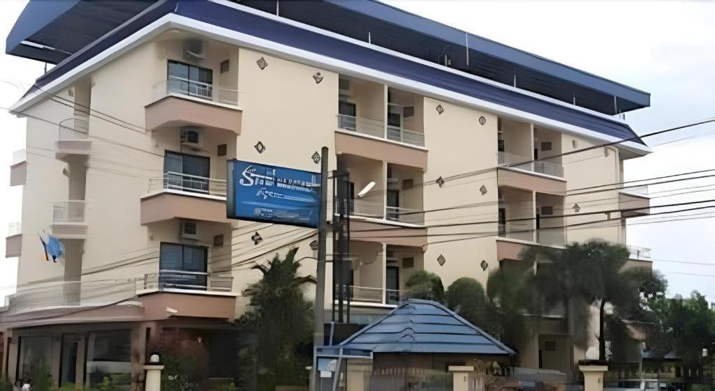 Ritzy House Hotel Chumphon Eksteriør billede