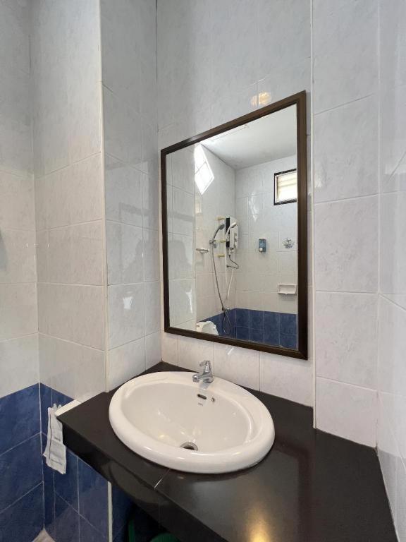 Ritzy House Hotel Chumphon Eksteriør billede