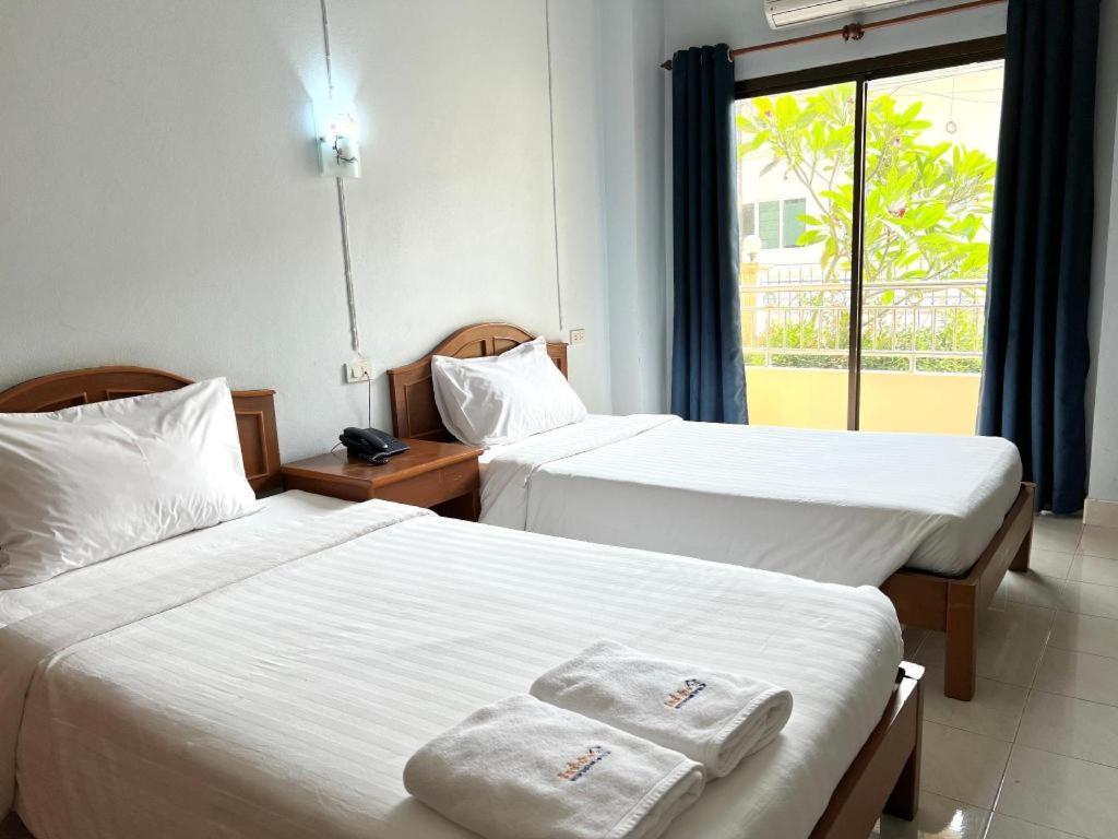 Ritzy House Hotel Chumphon Eksteriør billede